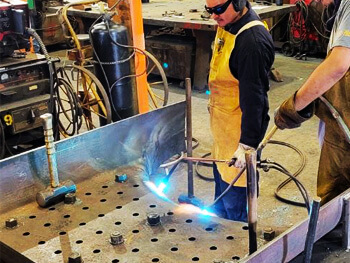 Hand Forming Throat Sheet Flange_350x263.jpg